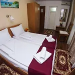 Отель La Casa Nord Бухарест