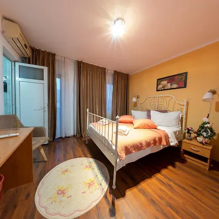 Szálloda La Casa Nord Bukarest